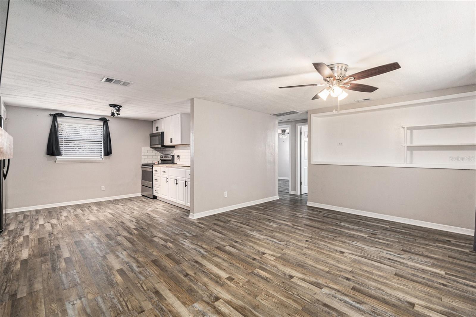 Open floorplan feel - living room and kitchen combo