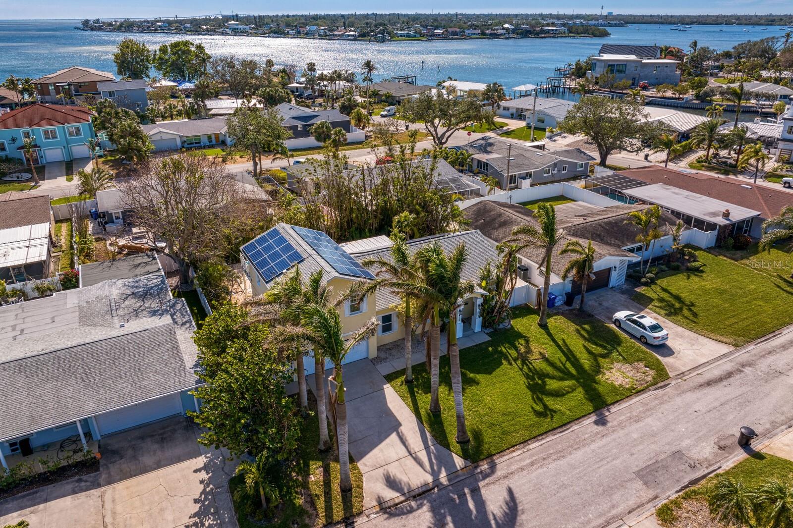 Views of Coquina Key to the south of Tropical Shores