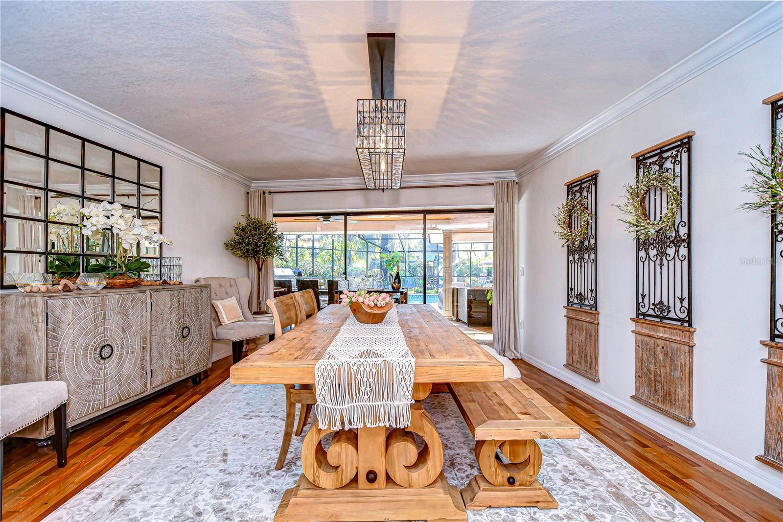 Dining room is HUGE! Full of space to entertain!