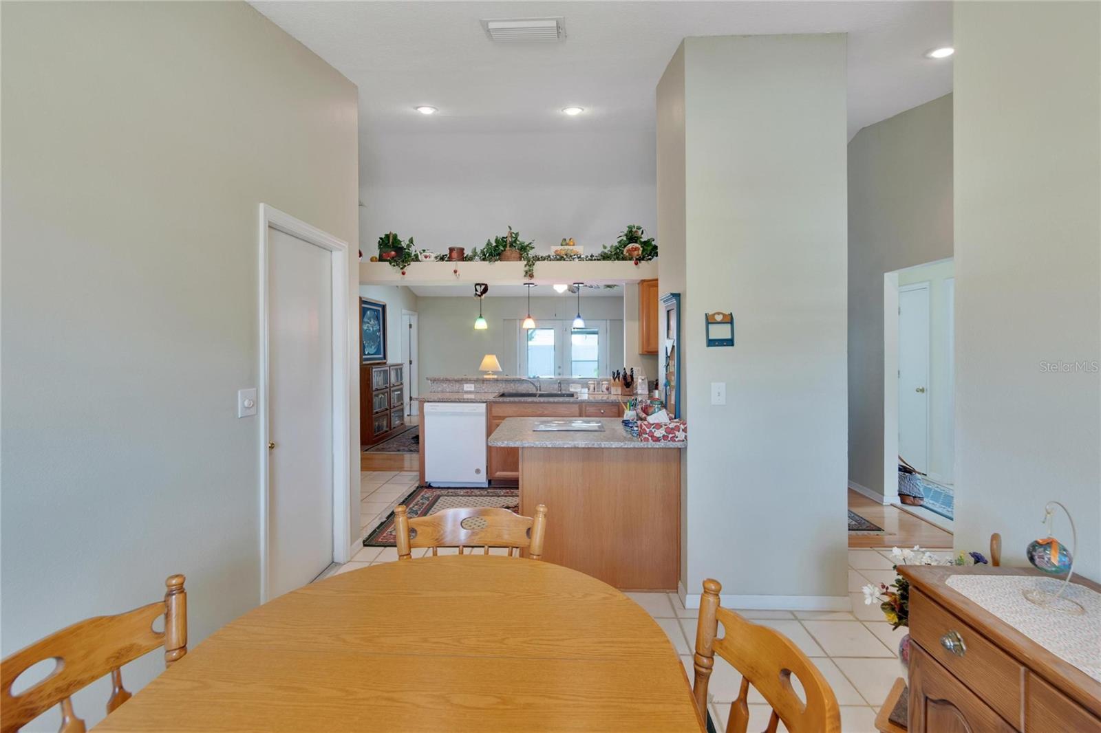 Dining room off kitchen