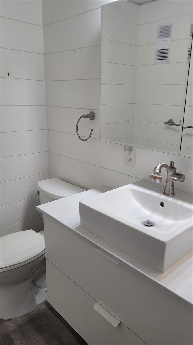 Ensuite half bath