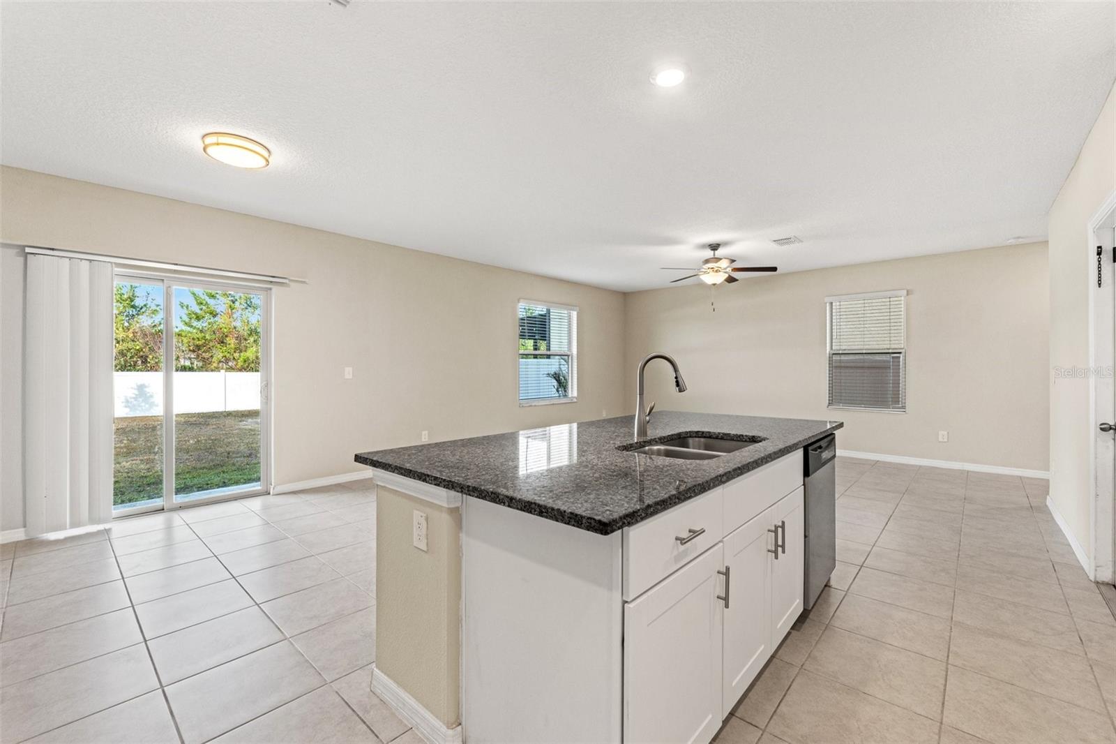 Kitchen/Living room dining combo