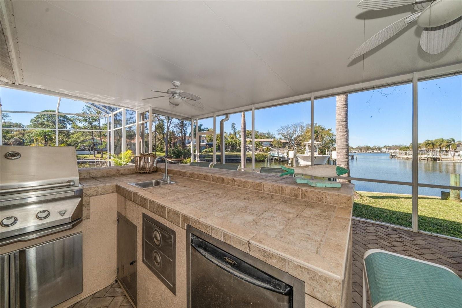 Outdoor kitchen area
