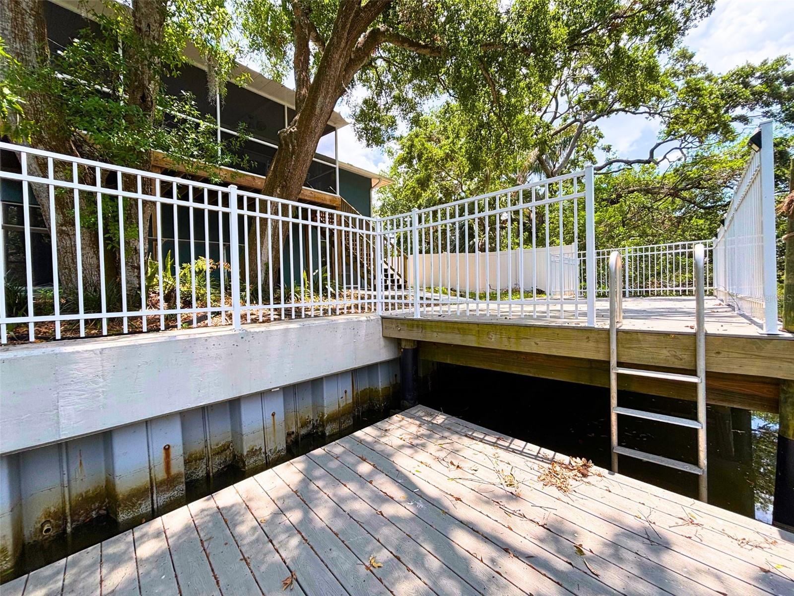Seawall/Deck/Dock7418 Bay Dr, Tampa FL
