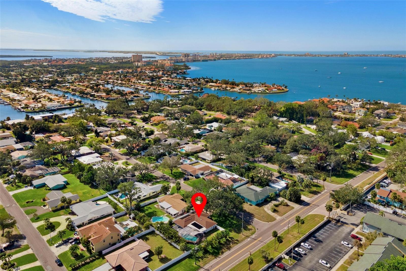 In the Broadwater neighborhood, it's close to Boca Ciega Bay.