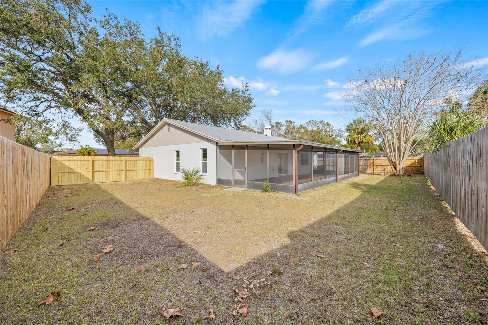 Spacious Fully-fenced in  Backyard