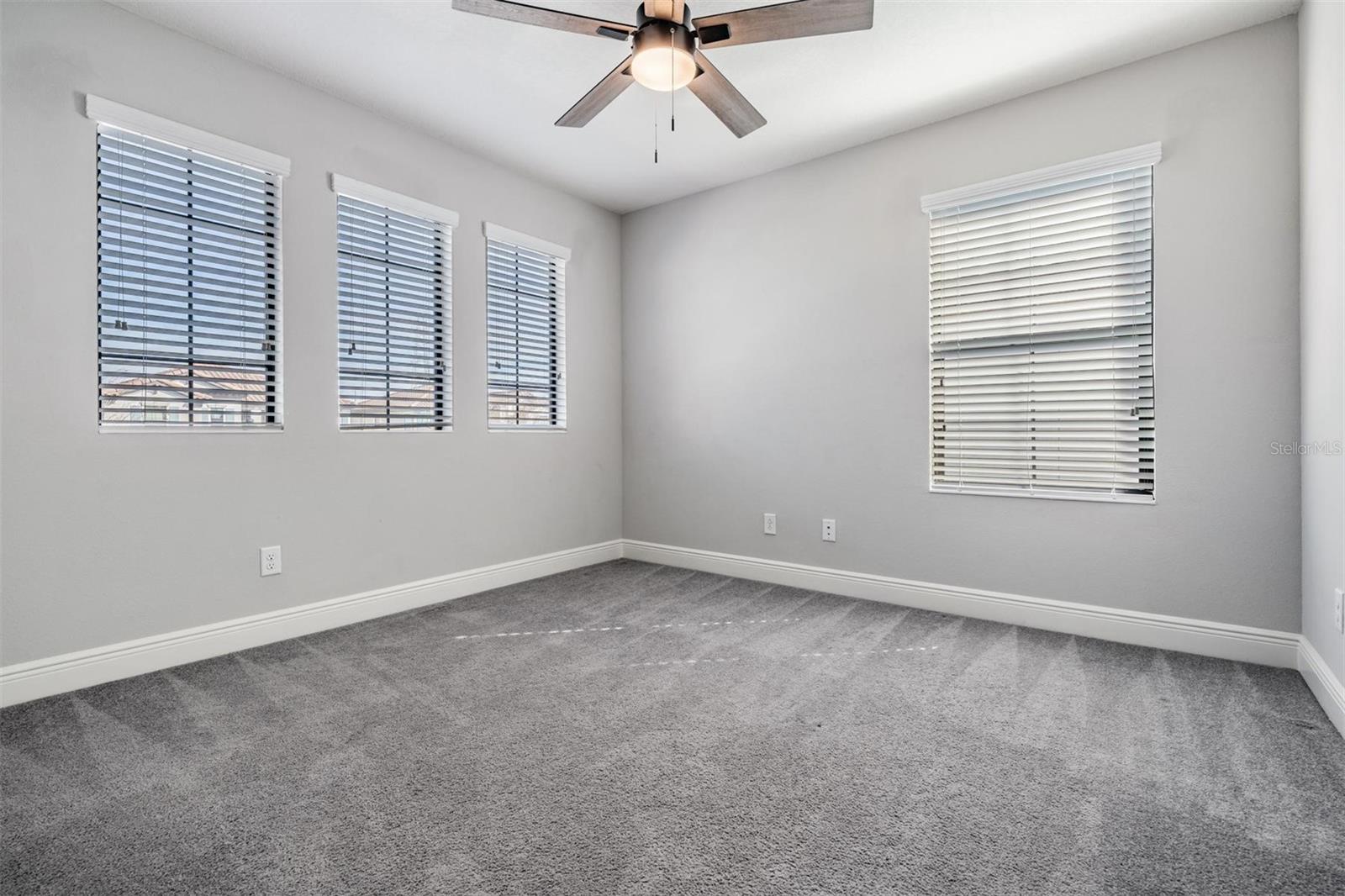 Upstairs secondary bedroom