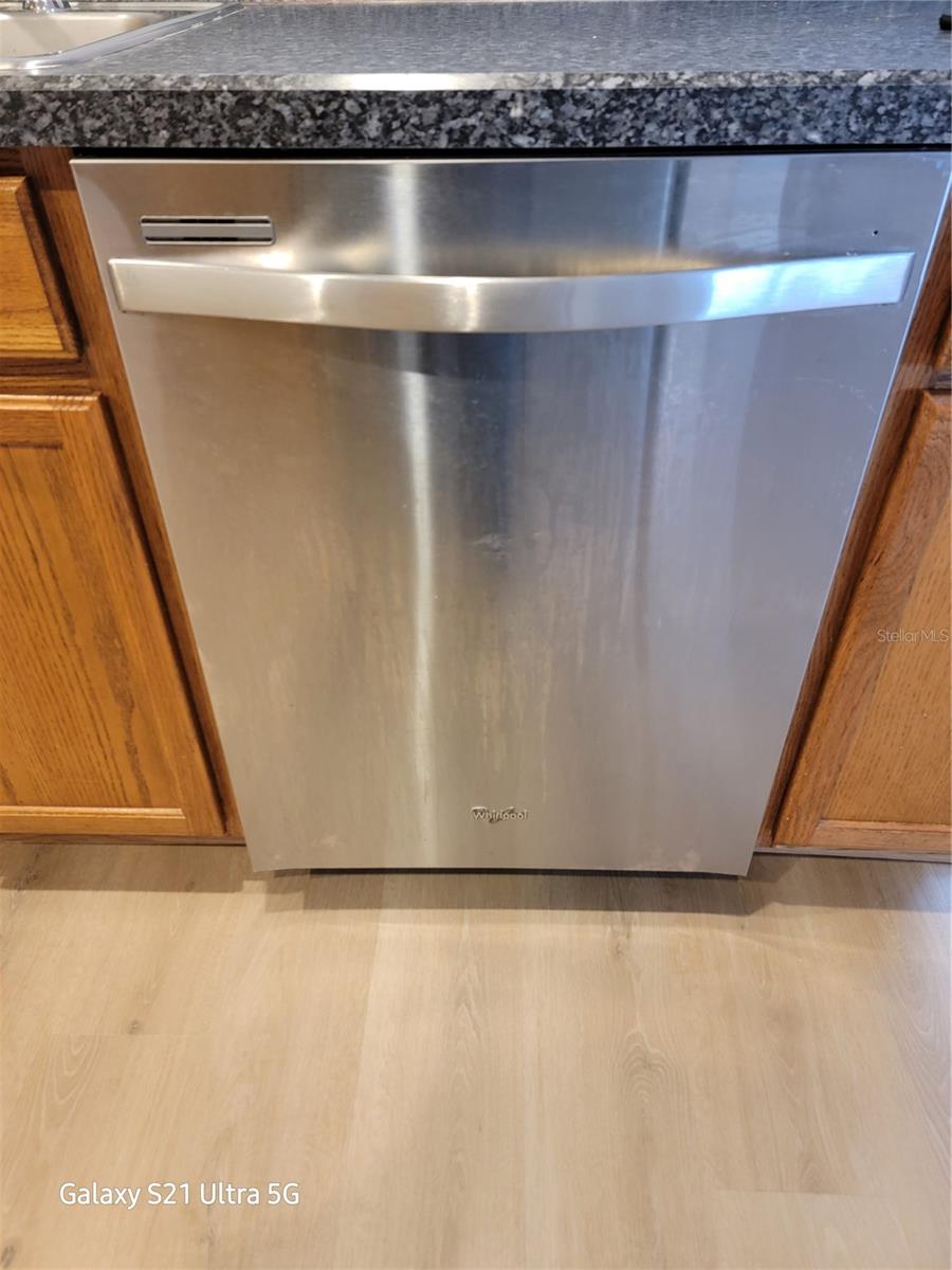 Whirlpool Dishwasher