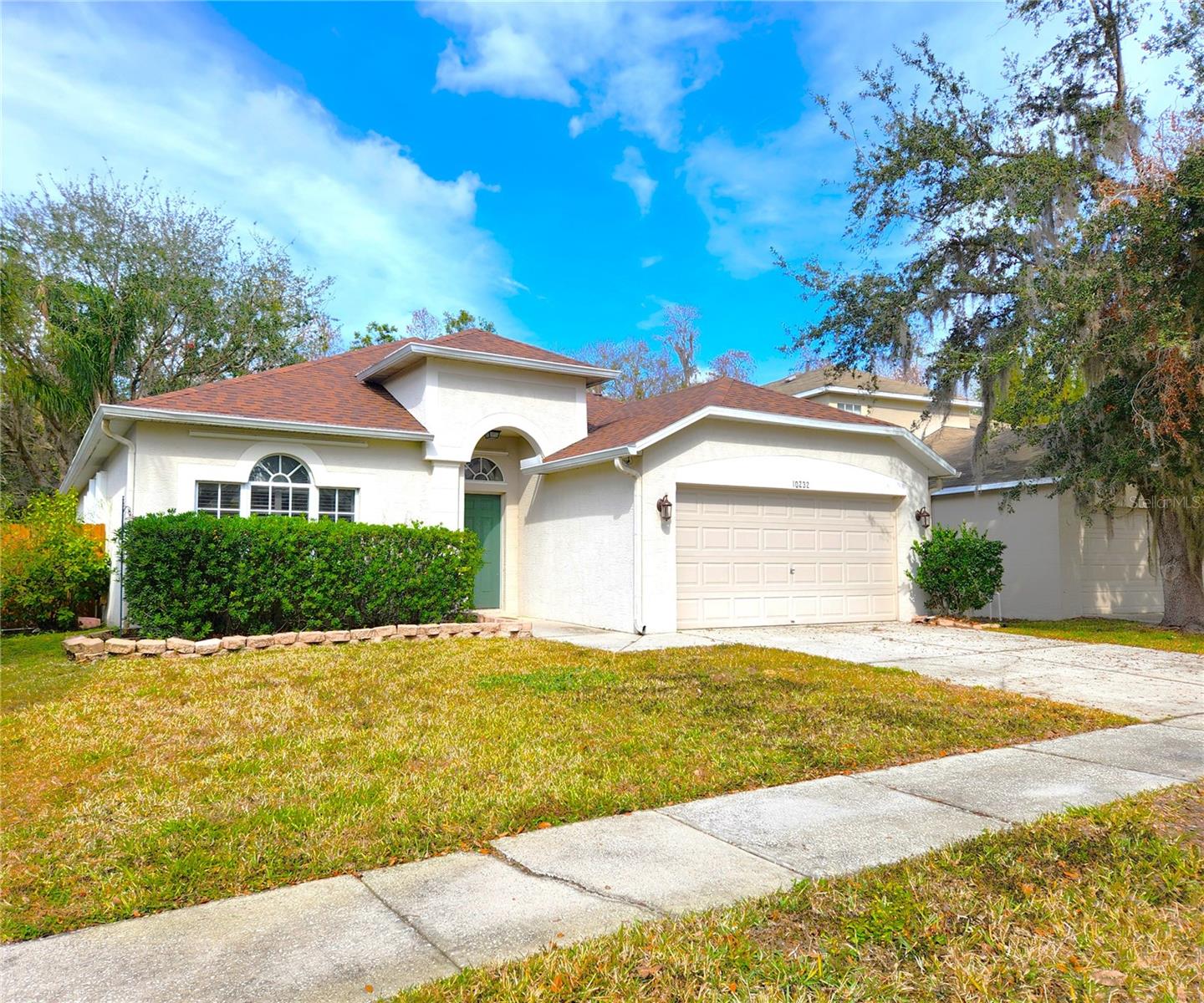 1868sf, 10232 GRANT CREEK DR Tampa: 4BR, 2BA, 2CG