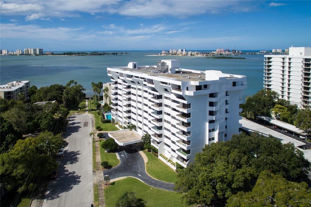 Front/South side of Harbor Oaks Place Condo