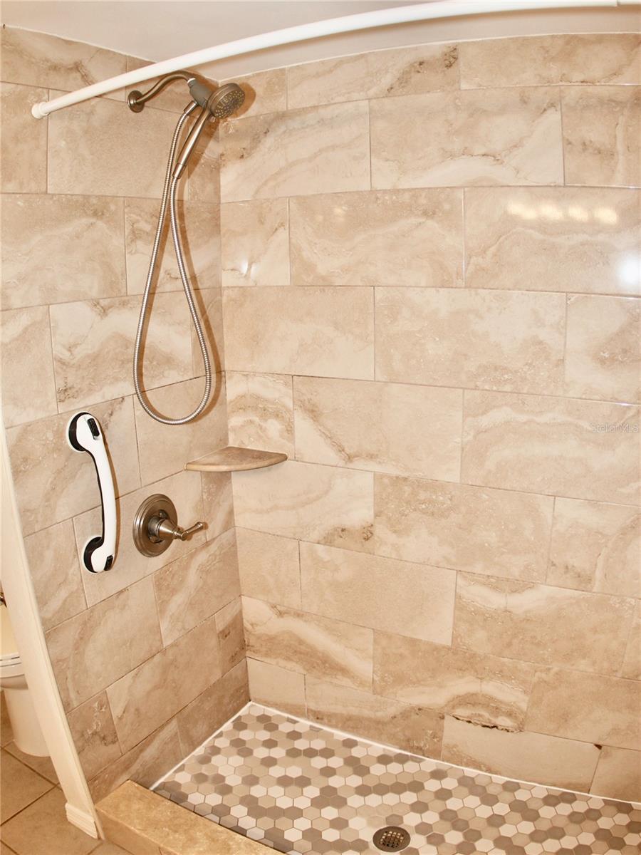 Walk-in Shower 2