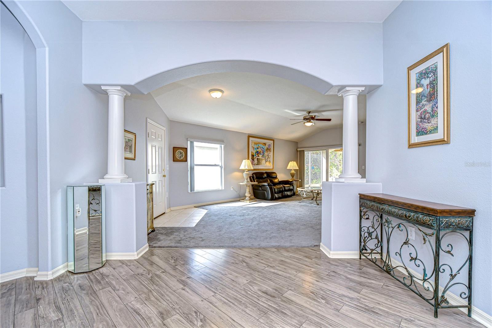 Looking from kitchen/dinette area to living room