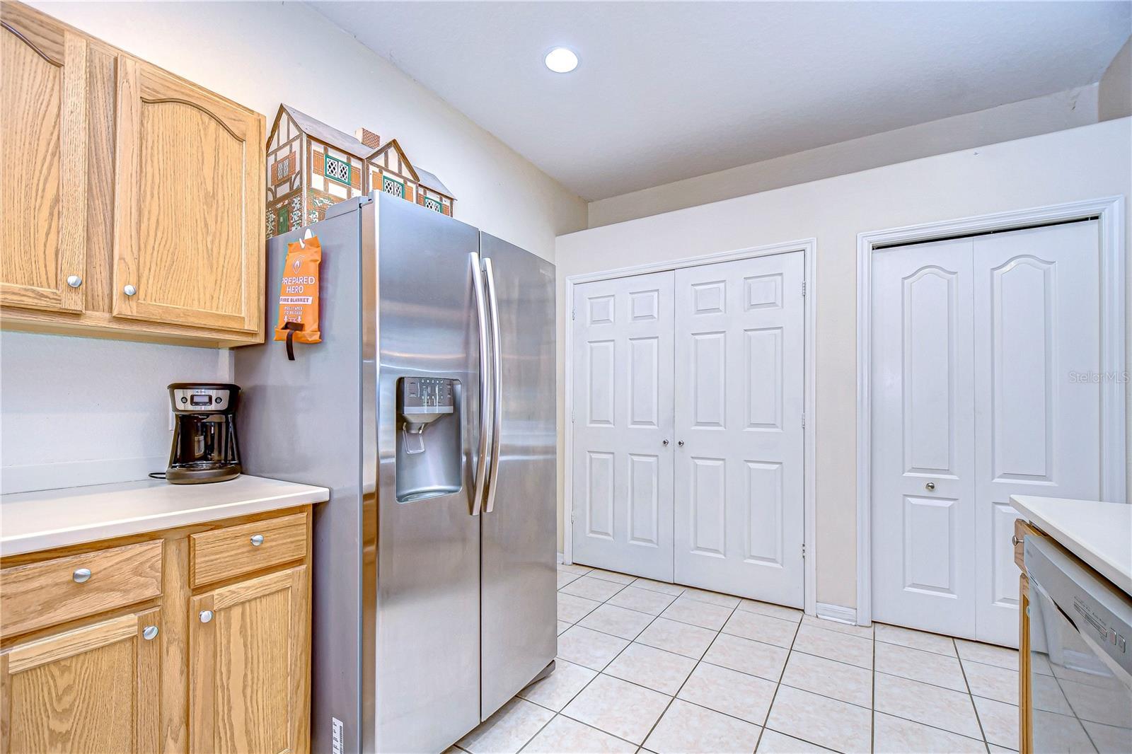 Double closet with washer/dryer