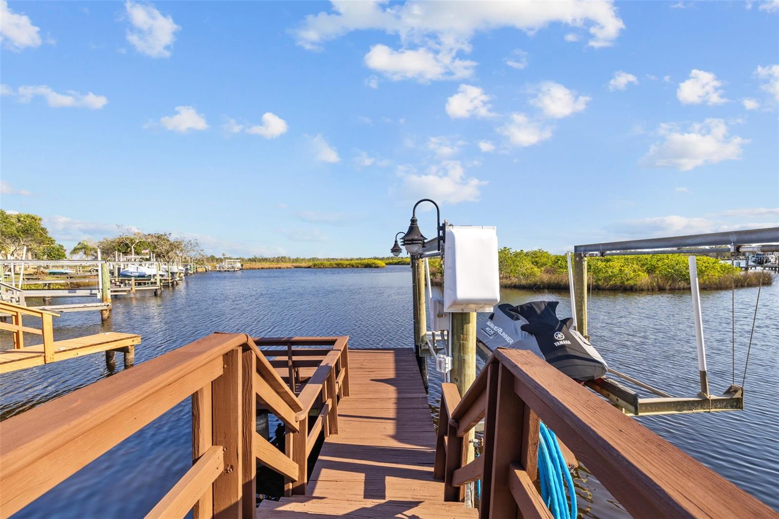 Boot Dock with New Boat Lift