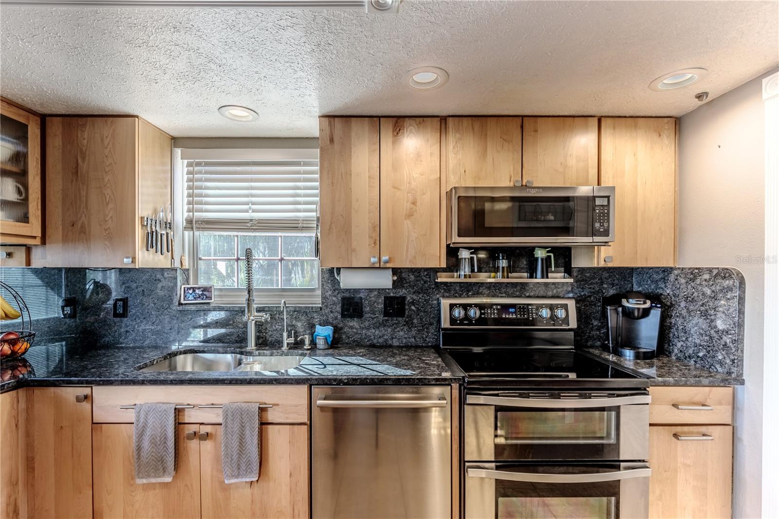 Granite Counters & Backsplash