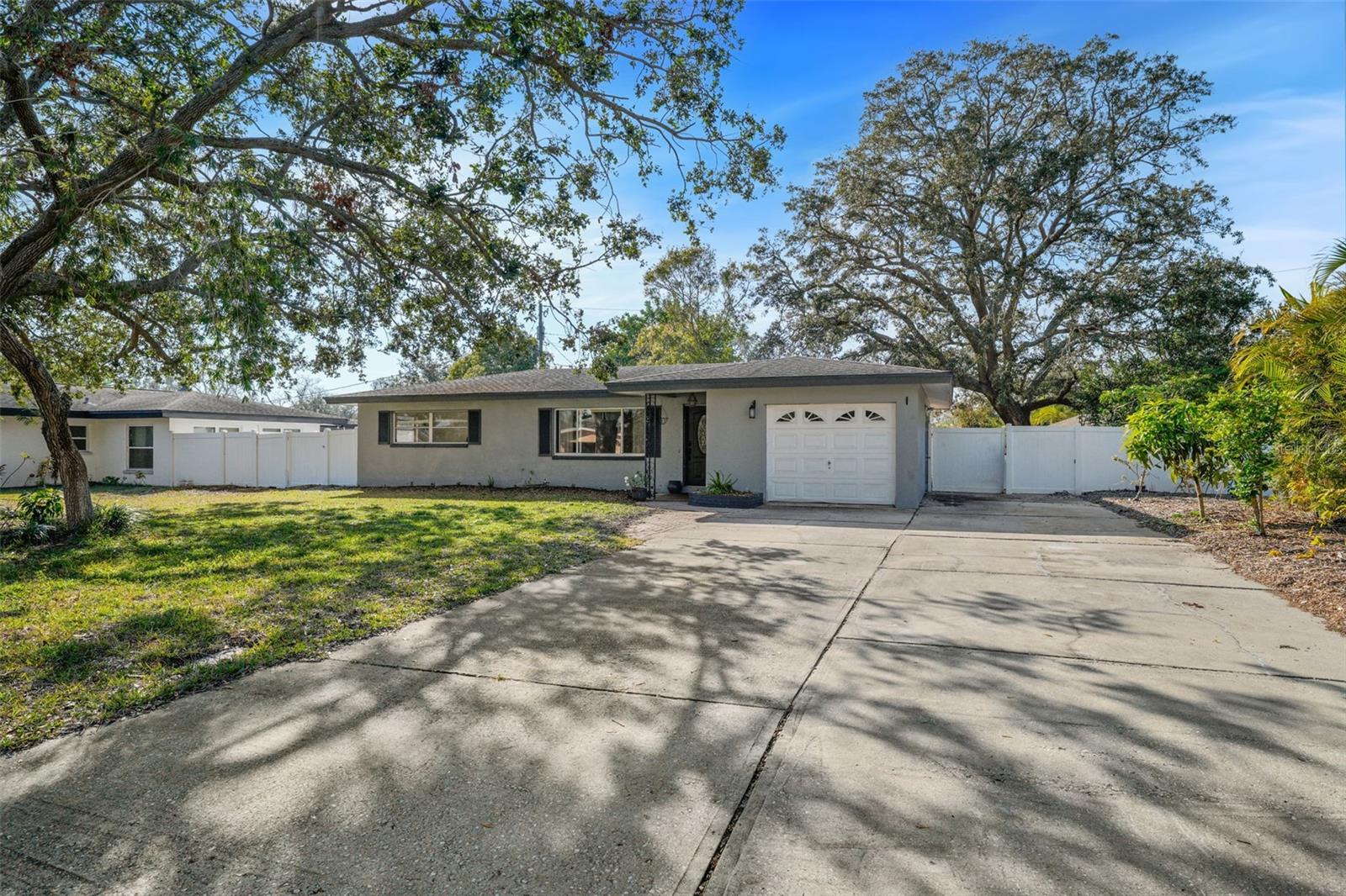 DOUBLE WIDE DRIVEWAY 65'x22 WIDTH