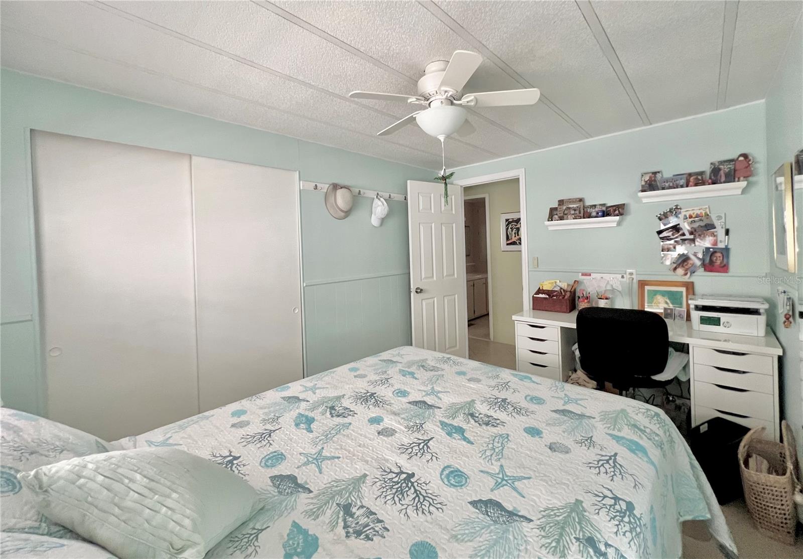 2nd bedroom