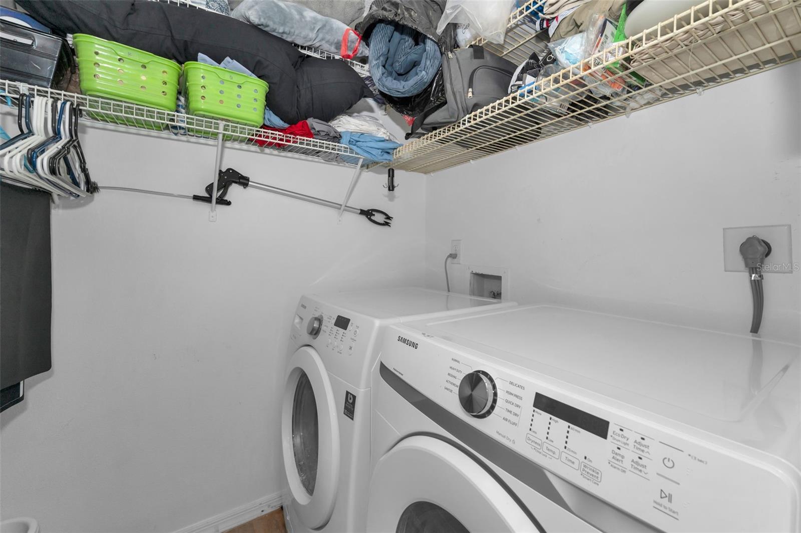 Inside Laundry Washer/Dryer Convey