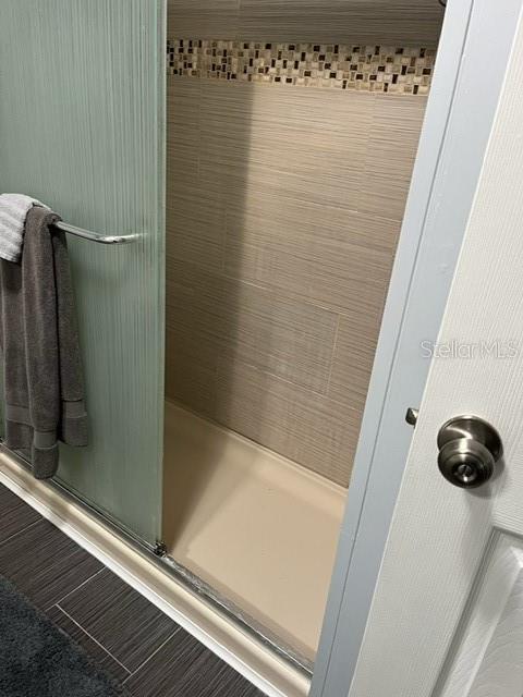 WALK-IN SHOWER