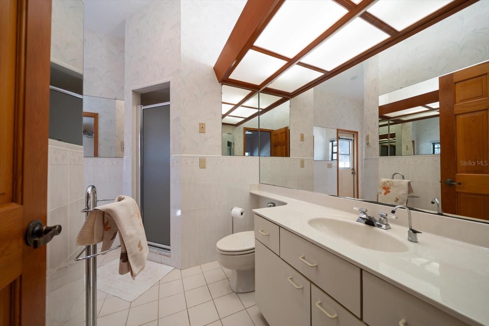 2nd Suite Bathroom - #3