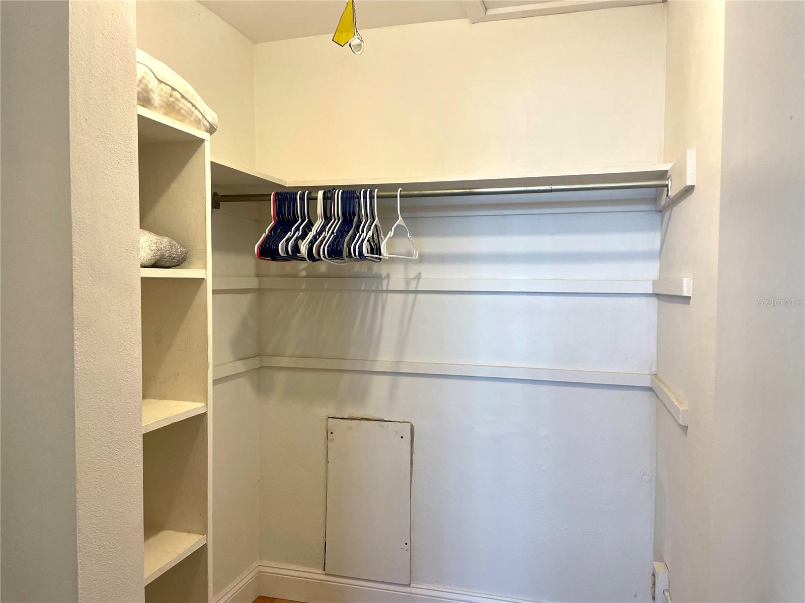 Walk in closet