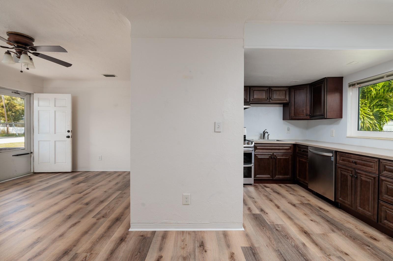 Living Room/Kitchen