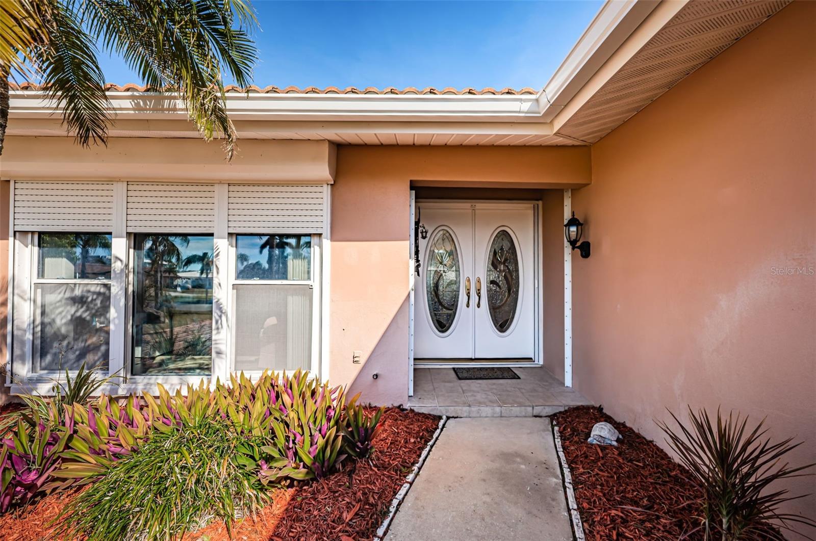 Entrance to front door