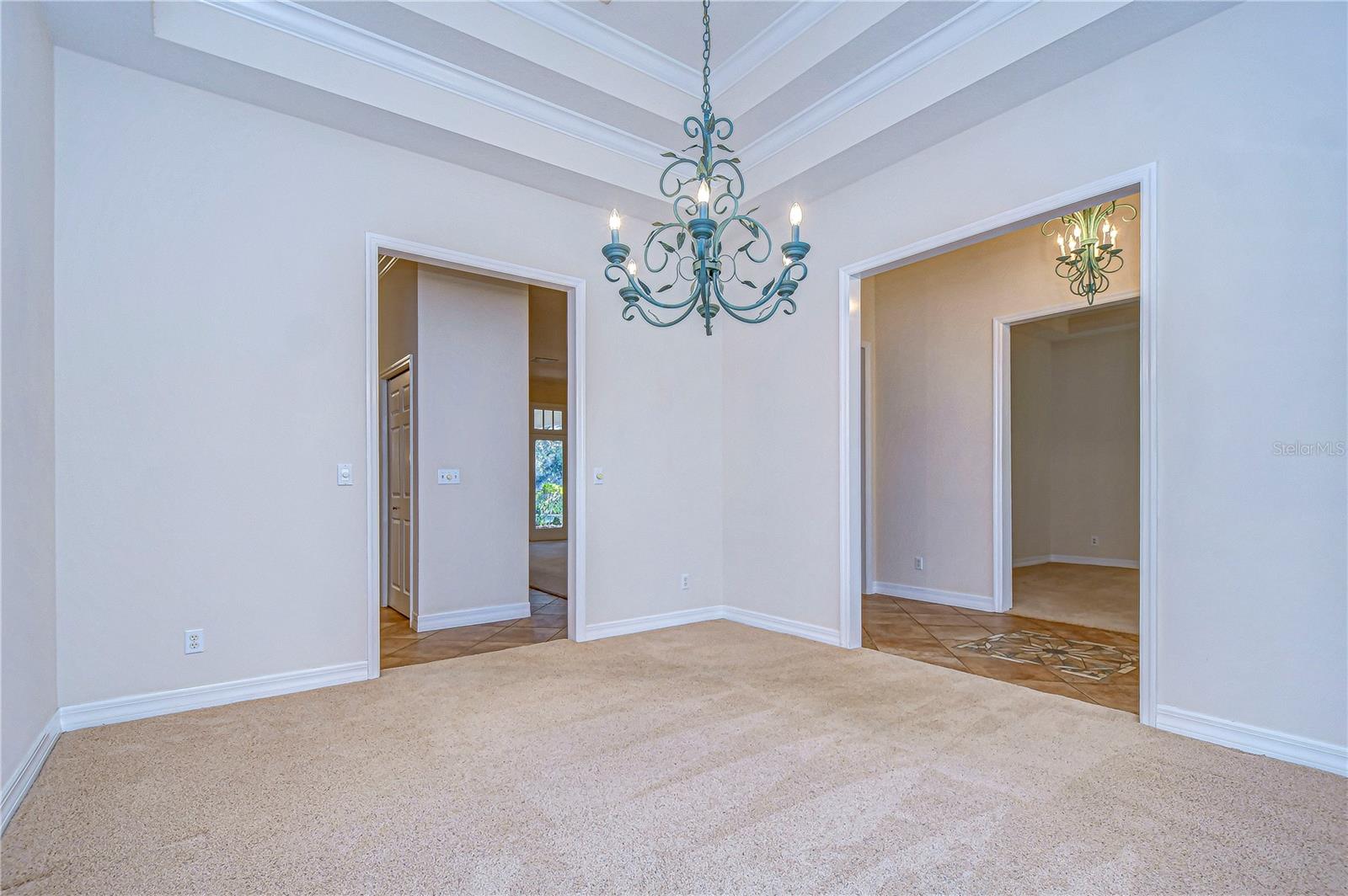 Dual entry in the dining room allows for easy access and entertaining!