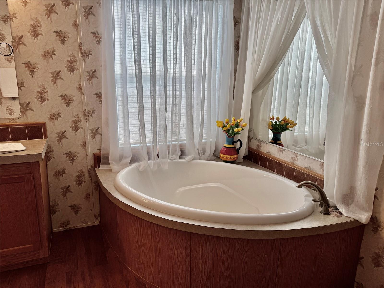 garden tub