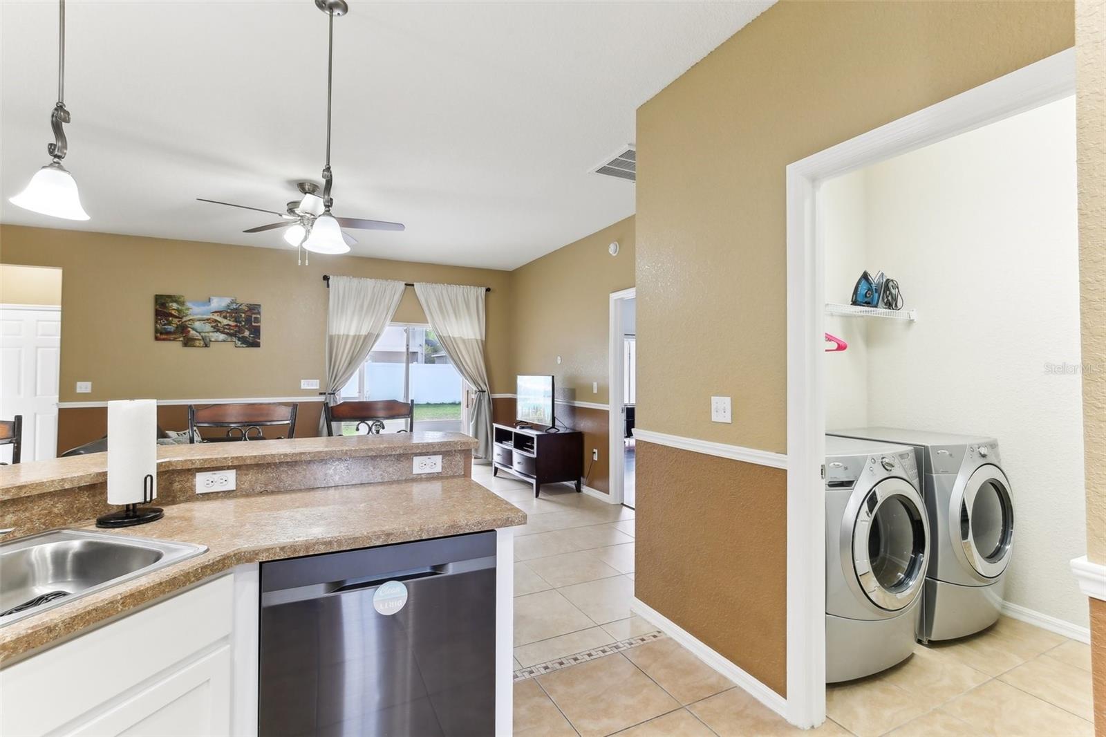 Kitchen/Laundry