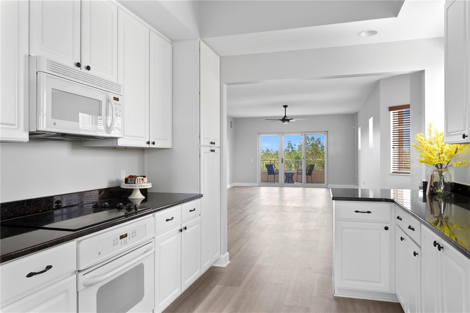 Kitchen - view from breakfast nook