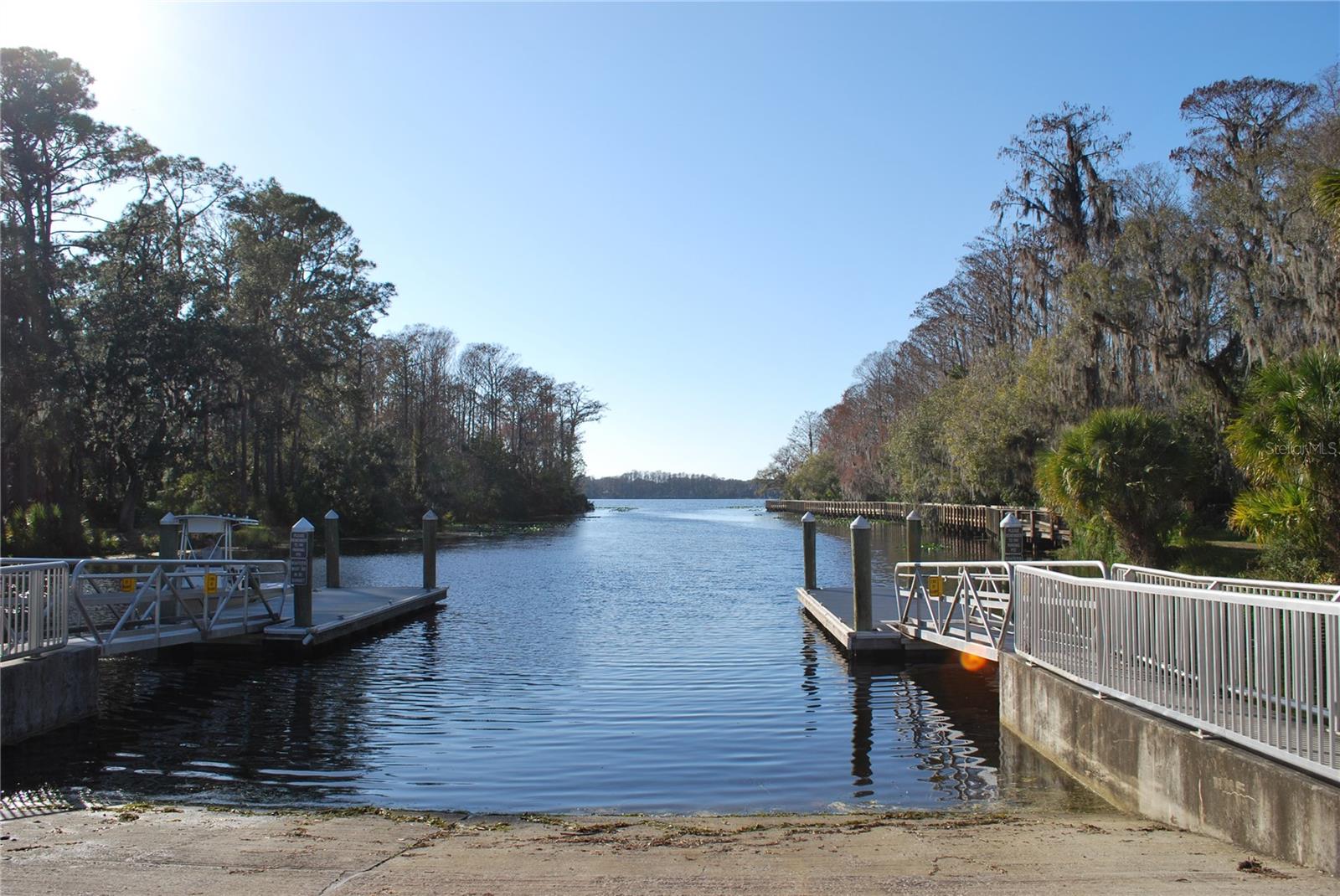 Boat Ramp leading out to Lake Tarpon in Chesnut Park