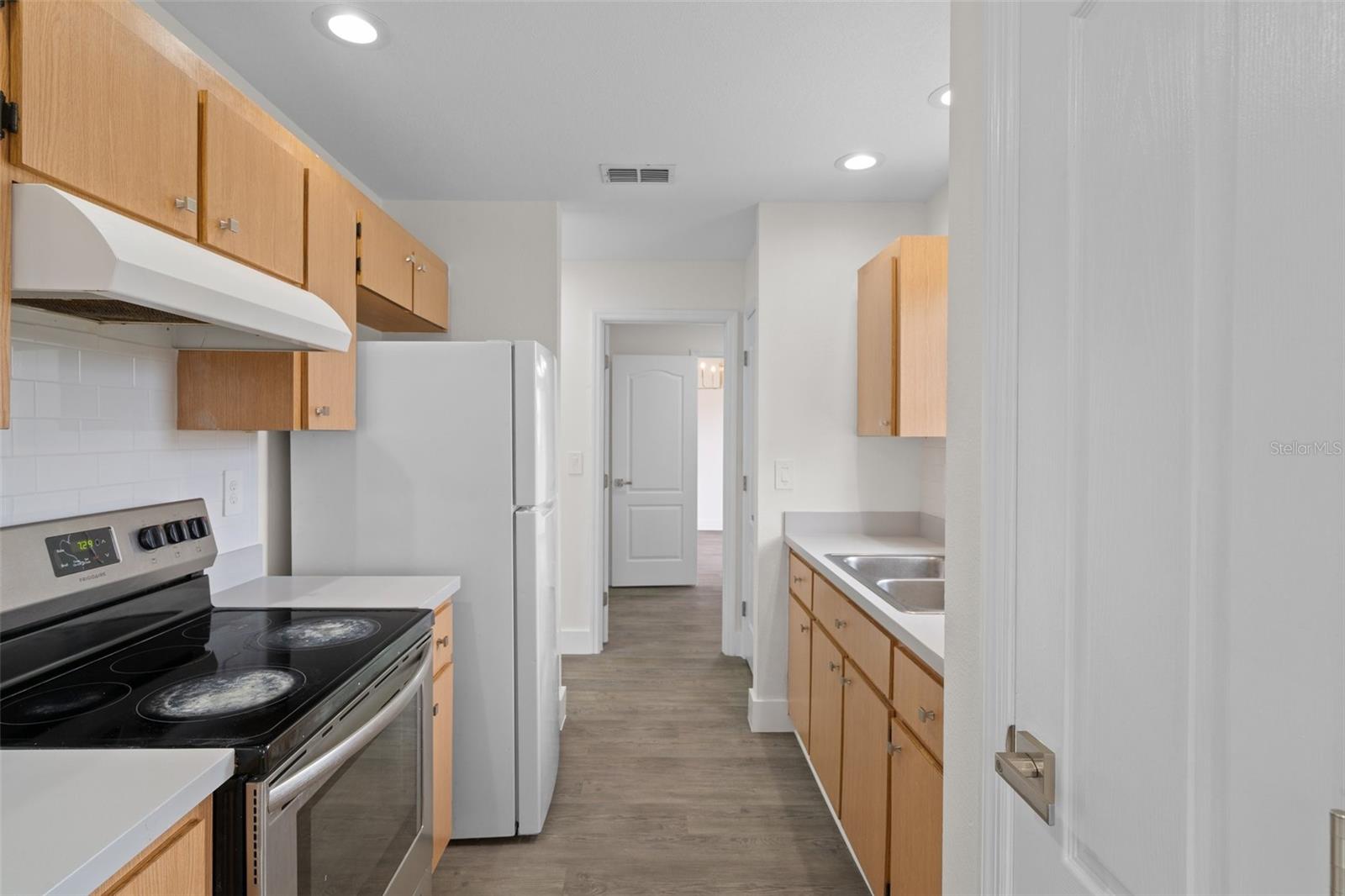 Second Kitchen in Mother-in-law suite.