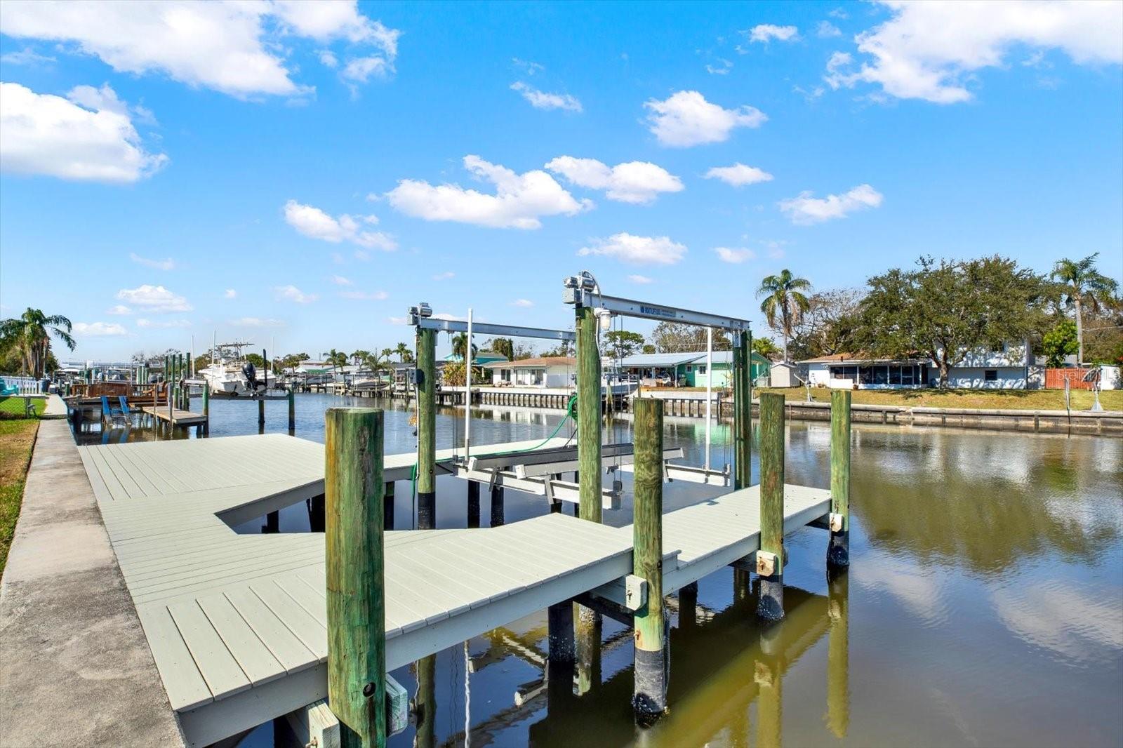 Dock & Boat Lift