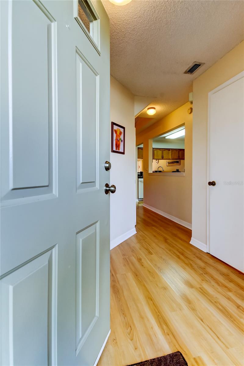 18. Enter into a Spacious Foyer! (8.5' x 9.1')