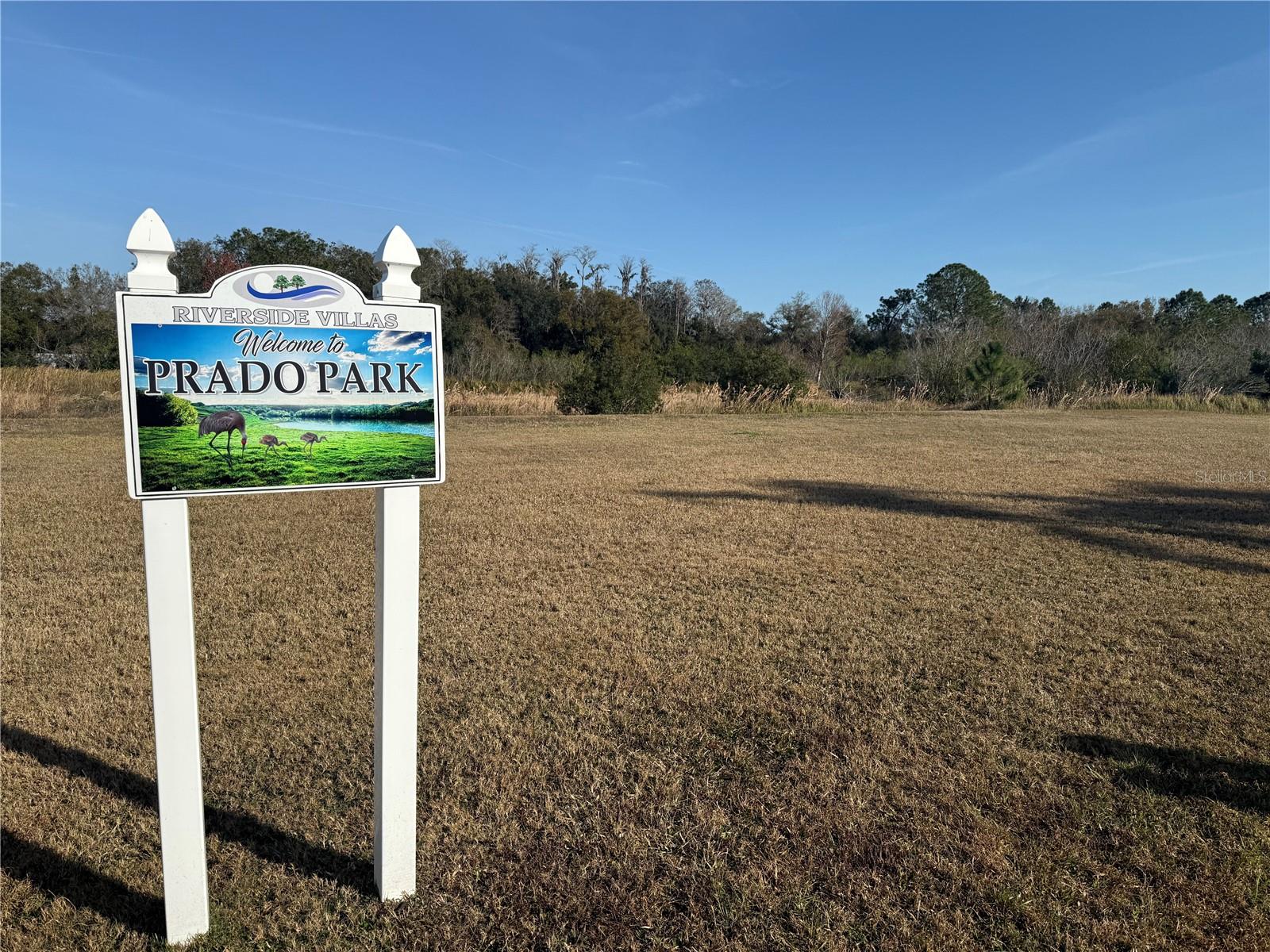 Prado park that connects to Riverside Park is just steps away. Great area for dog walks!