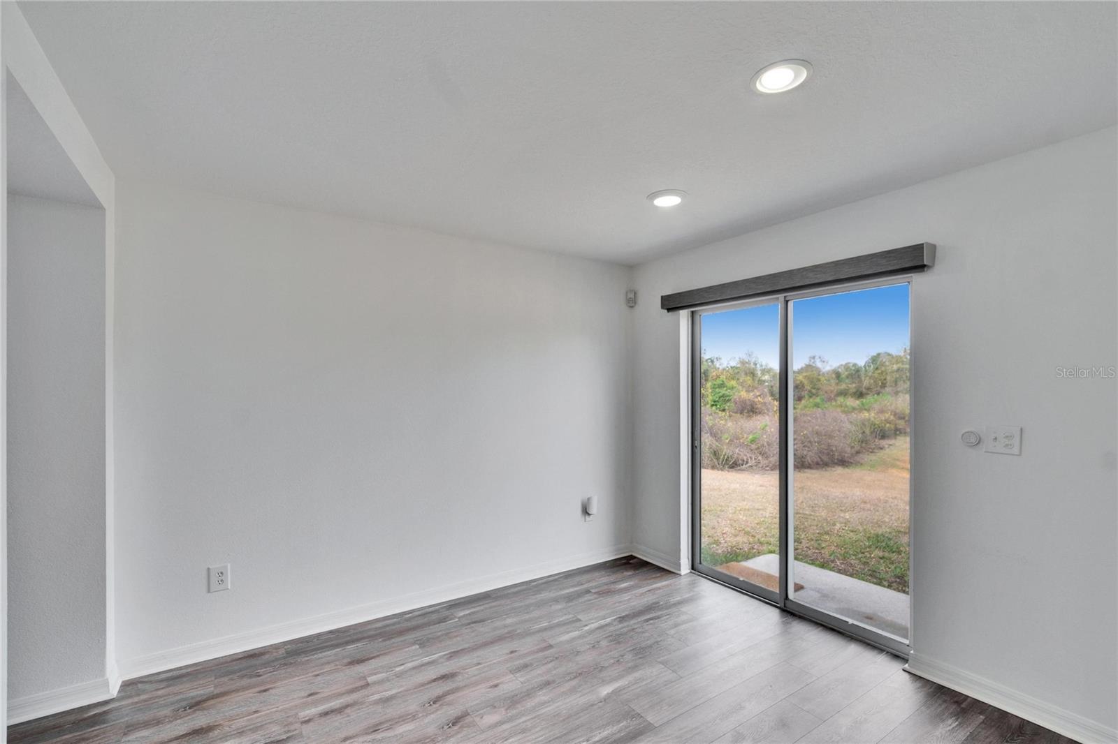 Kitchen eating area