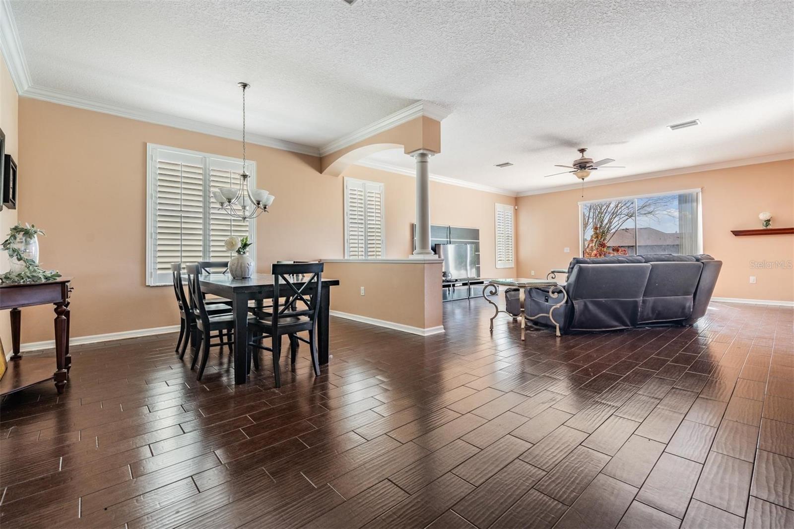 Open and airy floorplan