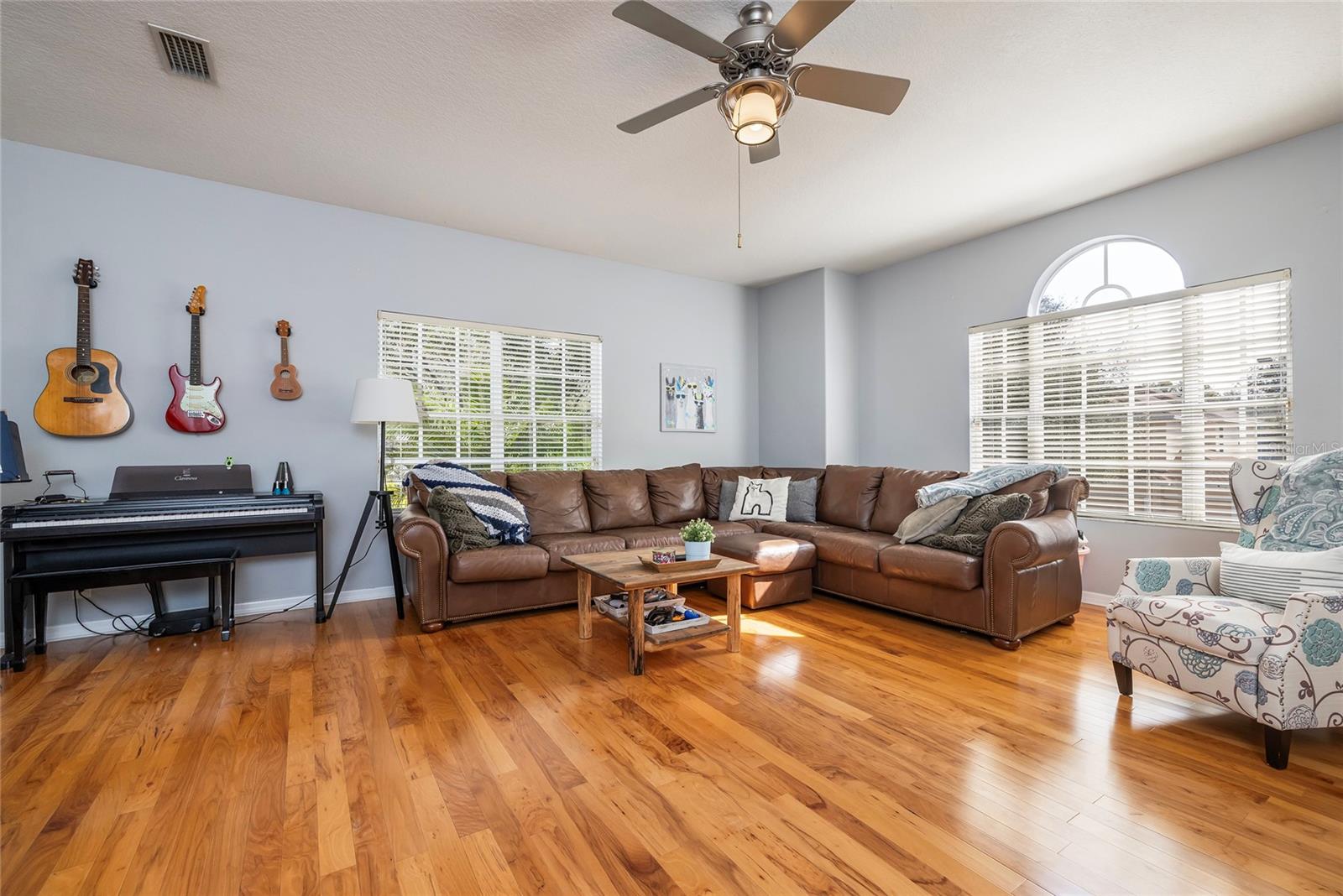 Large, Upstairs Bonus Room