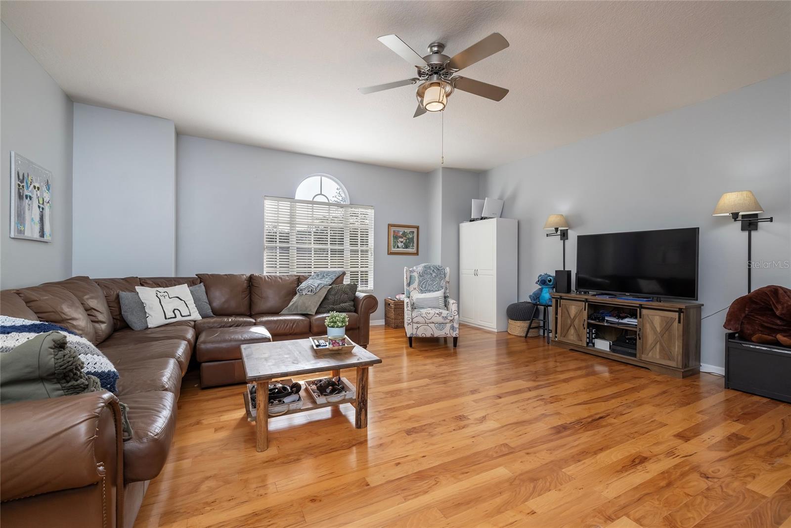 Large, Upstairs Bonus Room