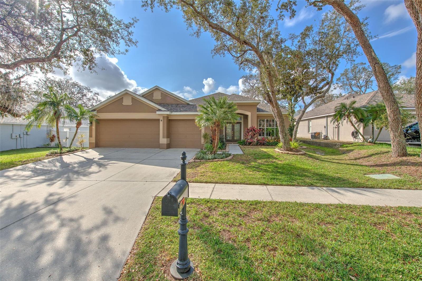 Front Elevation, Moss Creek Community