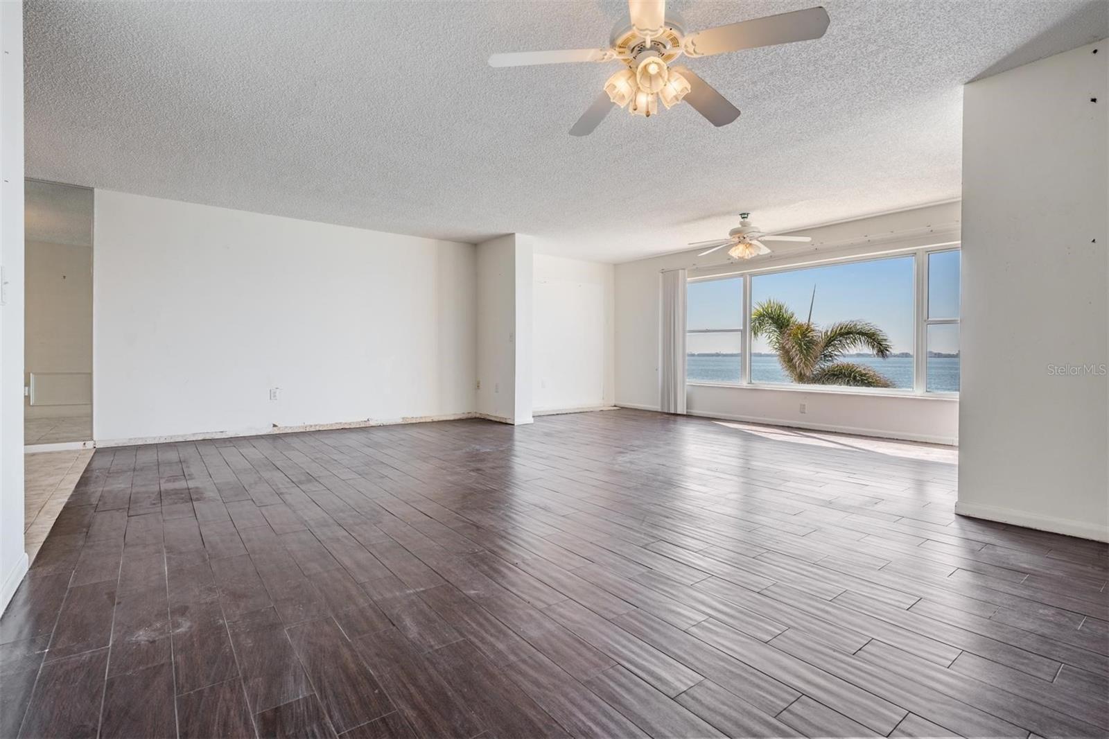 Living room/Sitting room