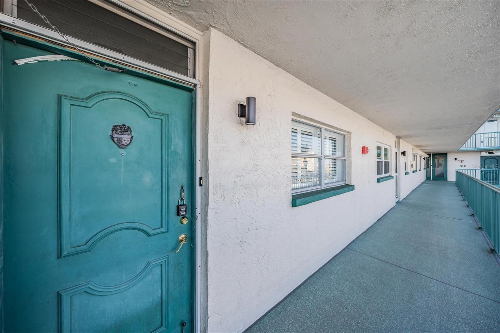 Entrance/hallway