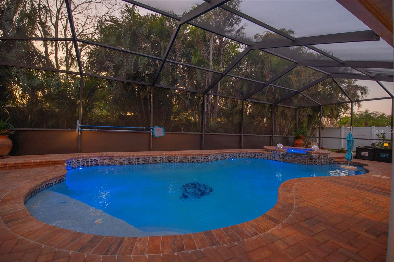 LED lights in the pool with color choices.