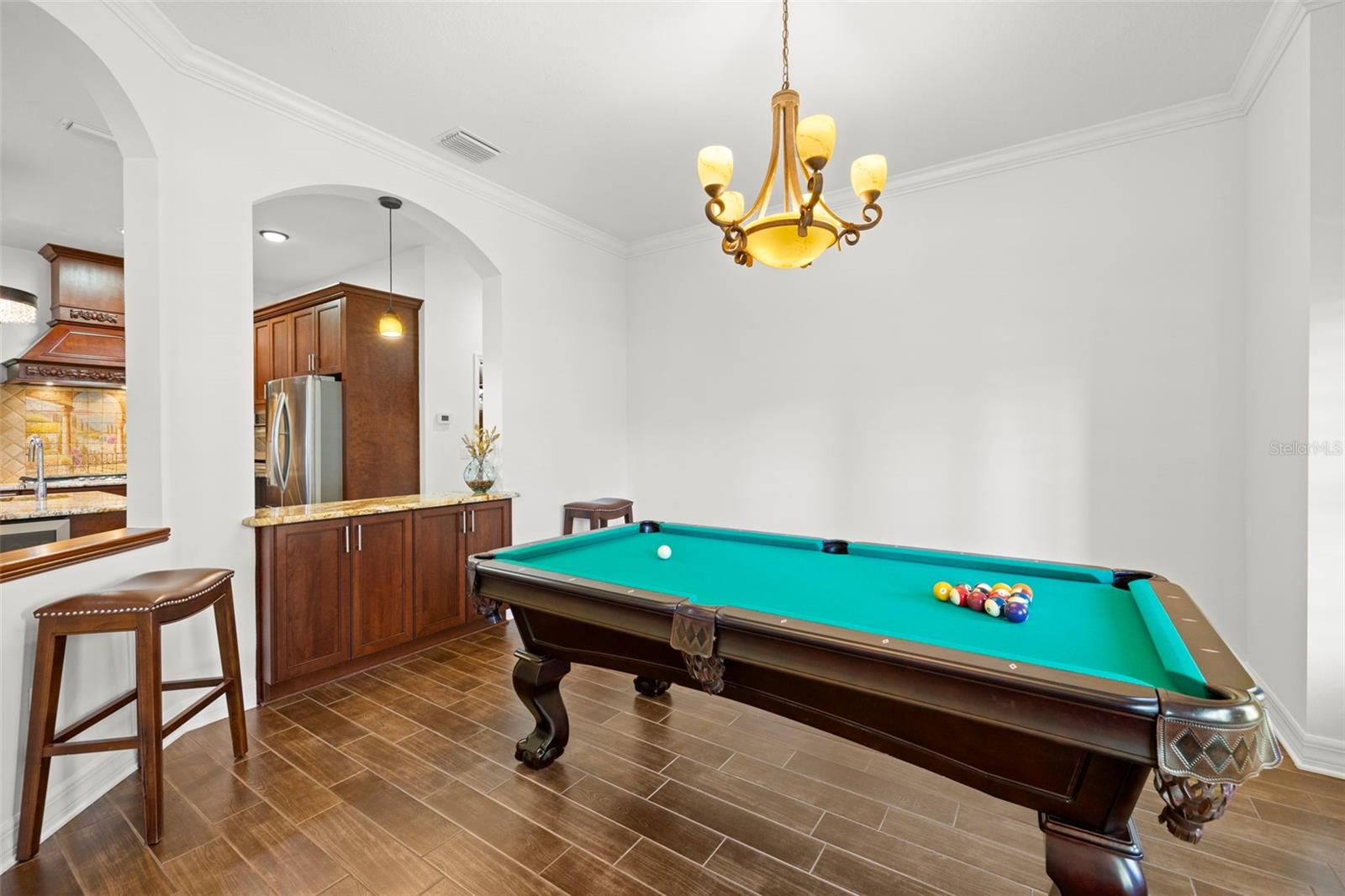 FORMAL DINING ROOM OR BILLIARD ROOM