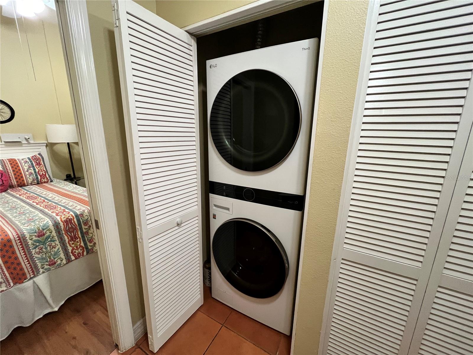 NEW Full Size Washer & Dryer