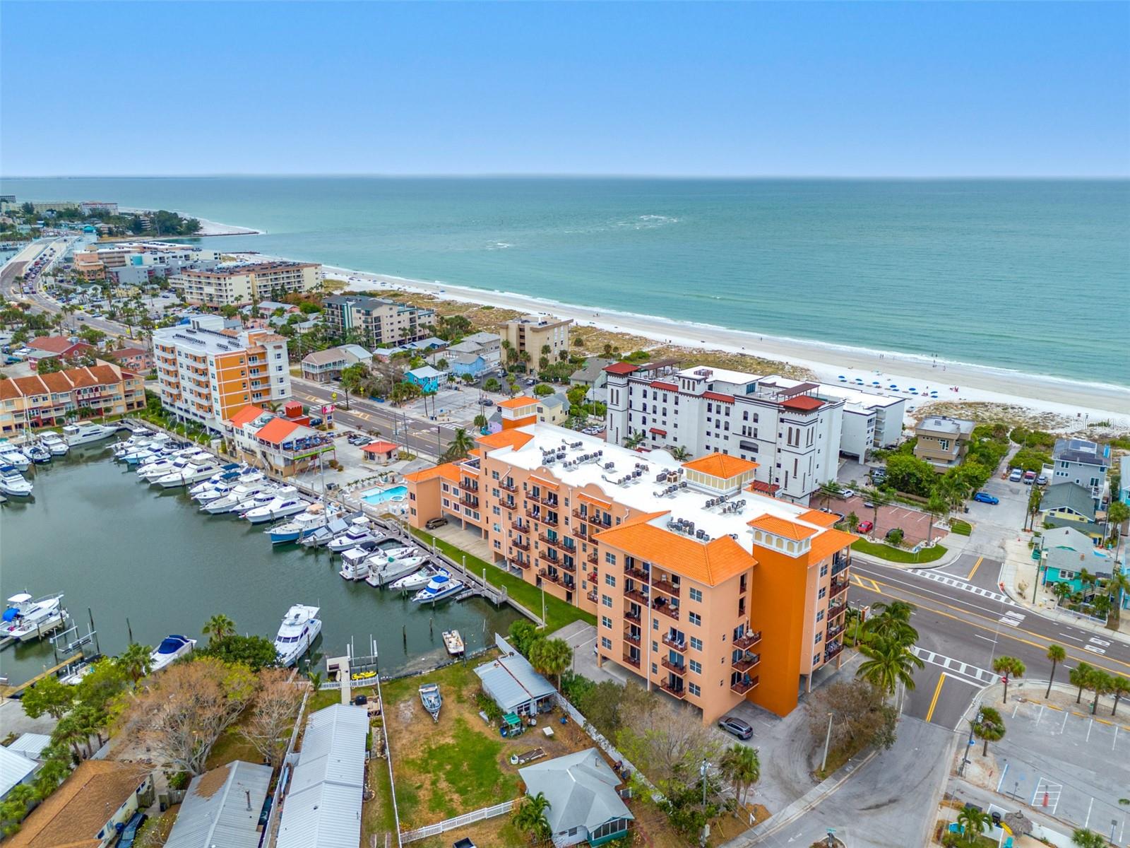 PMadeira Bay Resort II - Prime Vacation Rental located in Madeira Beach