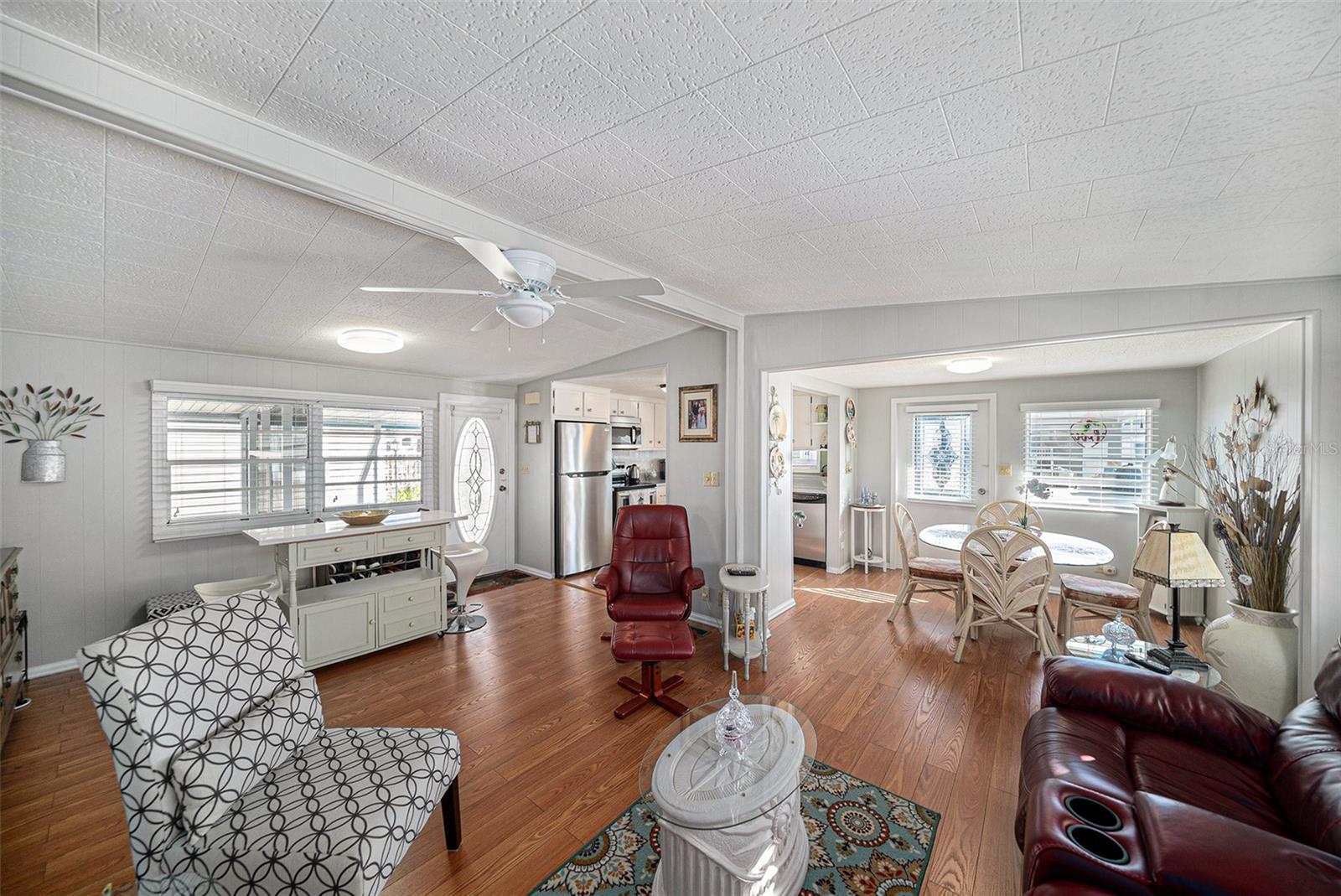 34451 Hibiscus Drive, Pinellas Park FL 33781- great room