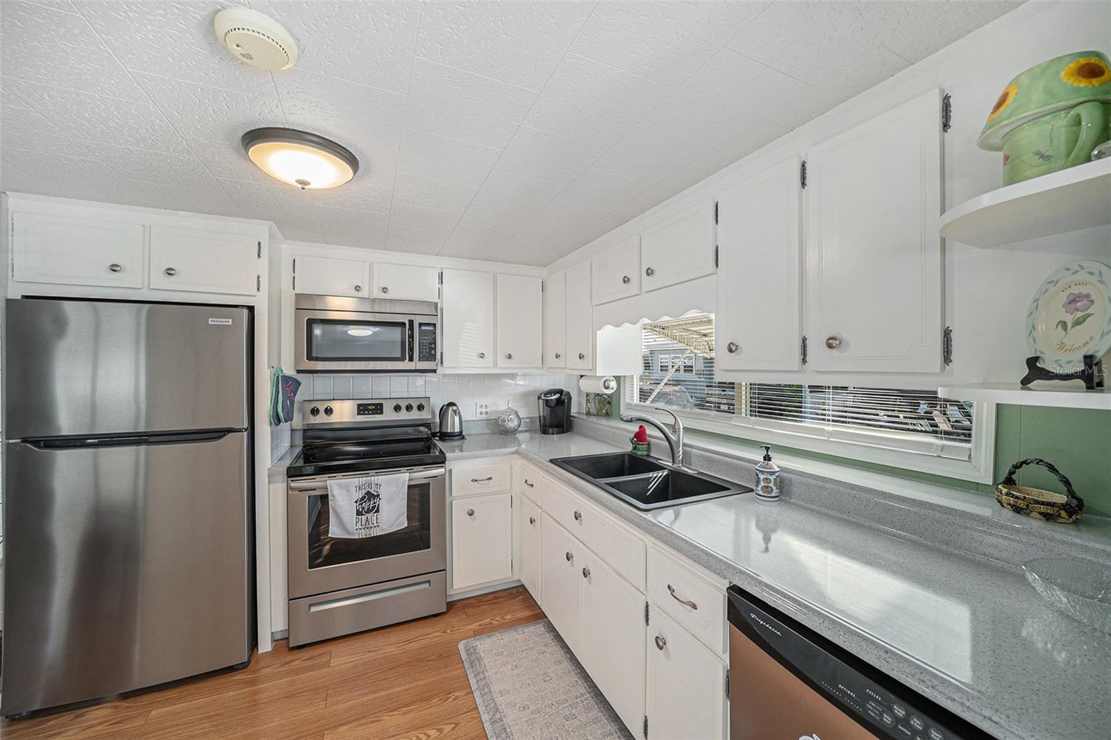 34451 Hibiscus Drive, Pinellas Park FL 33781- Kitchen