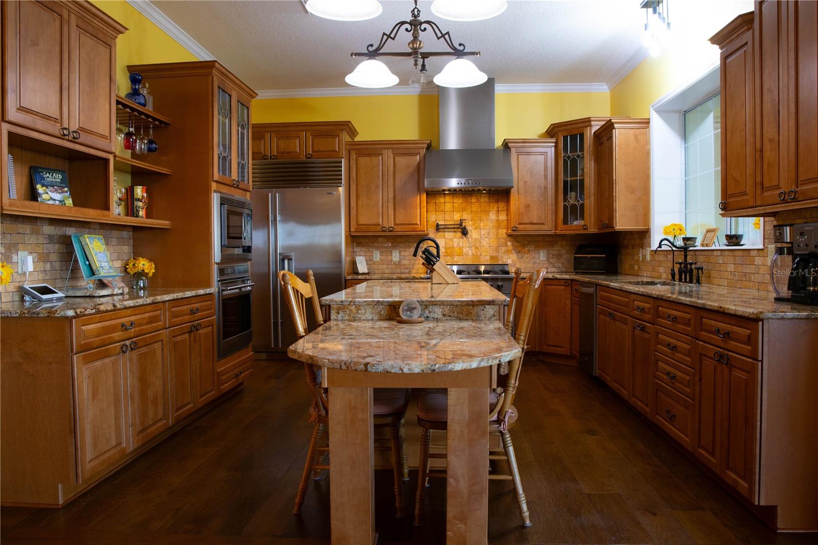 Kitchen with little dining space